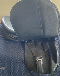 ON TRIAL - NSC WREN DRESSAGE 16.5"