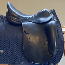 EQUIPE EMPORIO DRESSAGE 17"