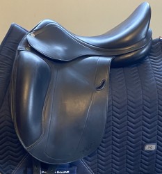 EQUIPE EMPORIO DRESSAGE 17"