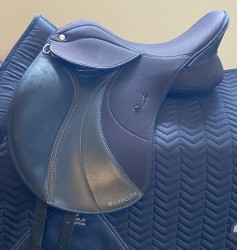 ON TRIAL - WINTEC LITE PONY 15"