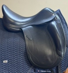 EQUIPE DRESSAGE 18"