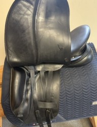 ALBION SLK DRESSAGE 17.5"