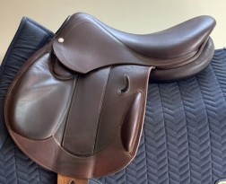 ON TRIAL - DEVOUCOUX CHIBERTA K JUMP 16.5"