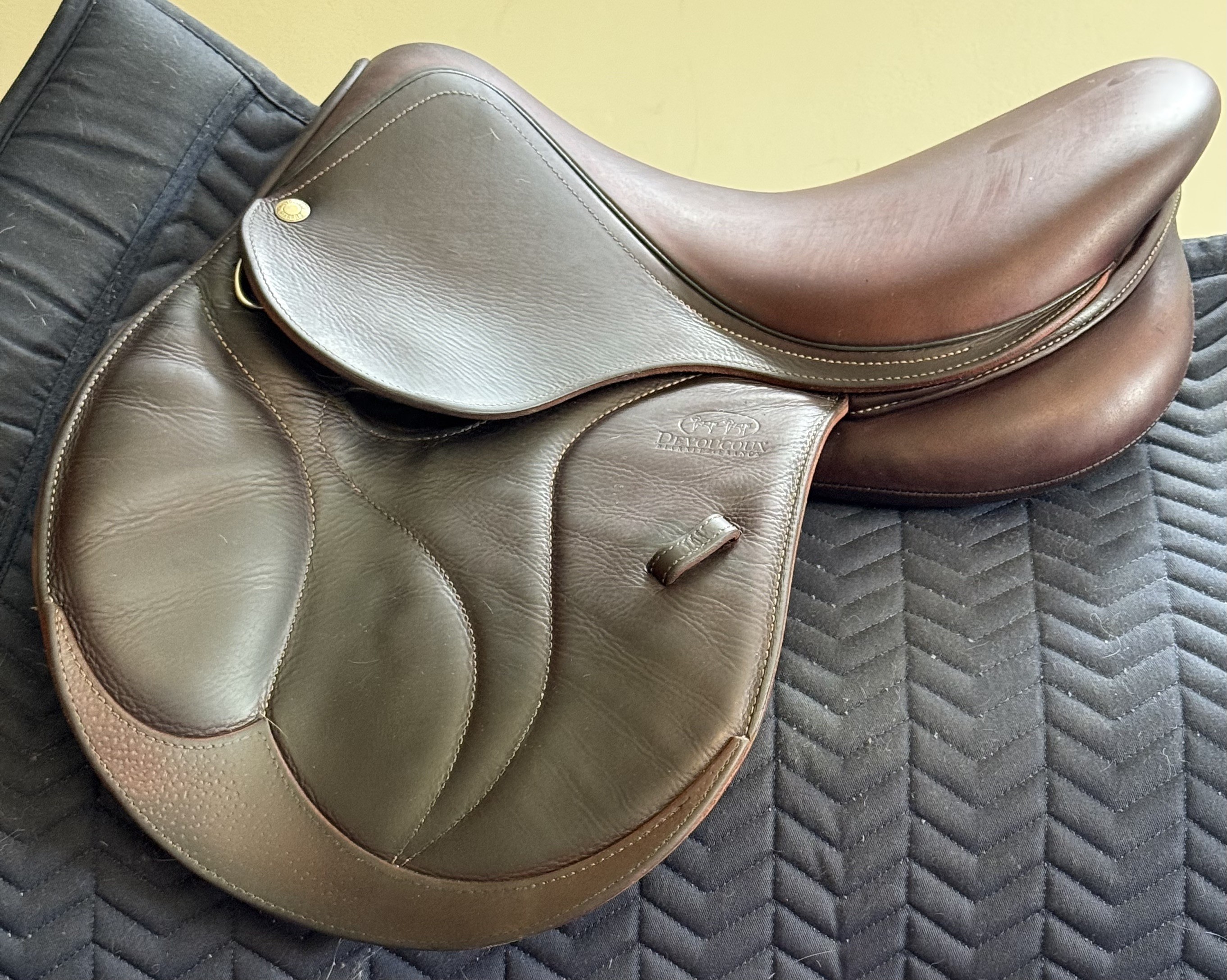 ON TRIAL - DEVOUCOUX BIARRITZ K JUMP 15.5"